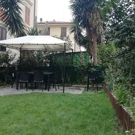דירות לה ספציה Roel Garden View מראה חיצוני תמונה
