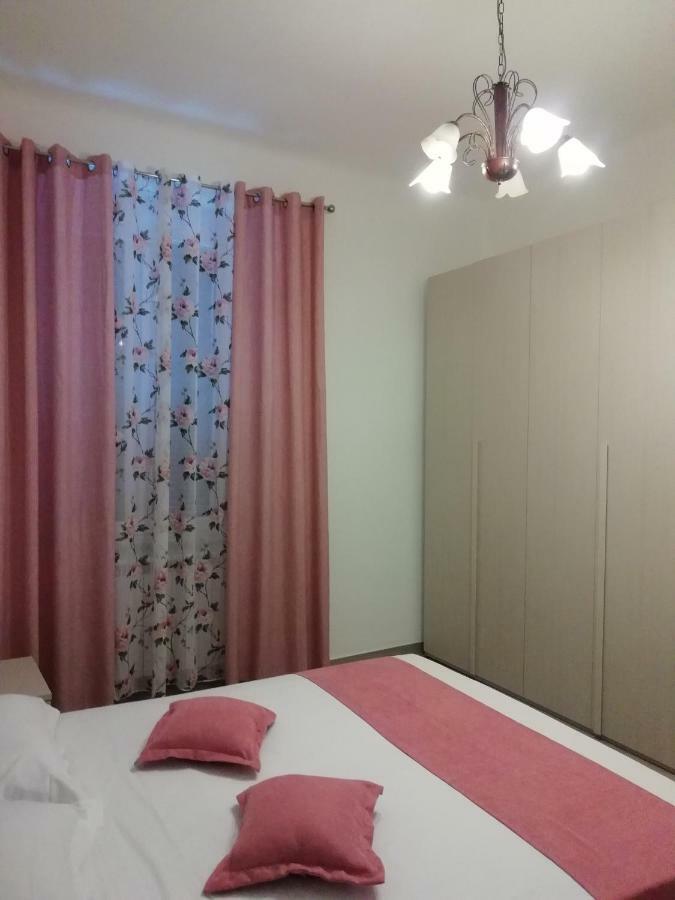דירות לה ספציה Roel Garden View מראה חיצוני תמונה